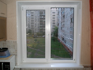 Платиковое окно на кухне